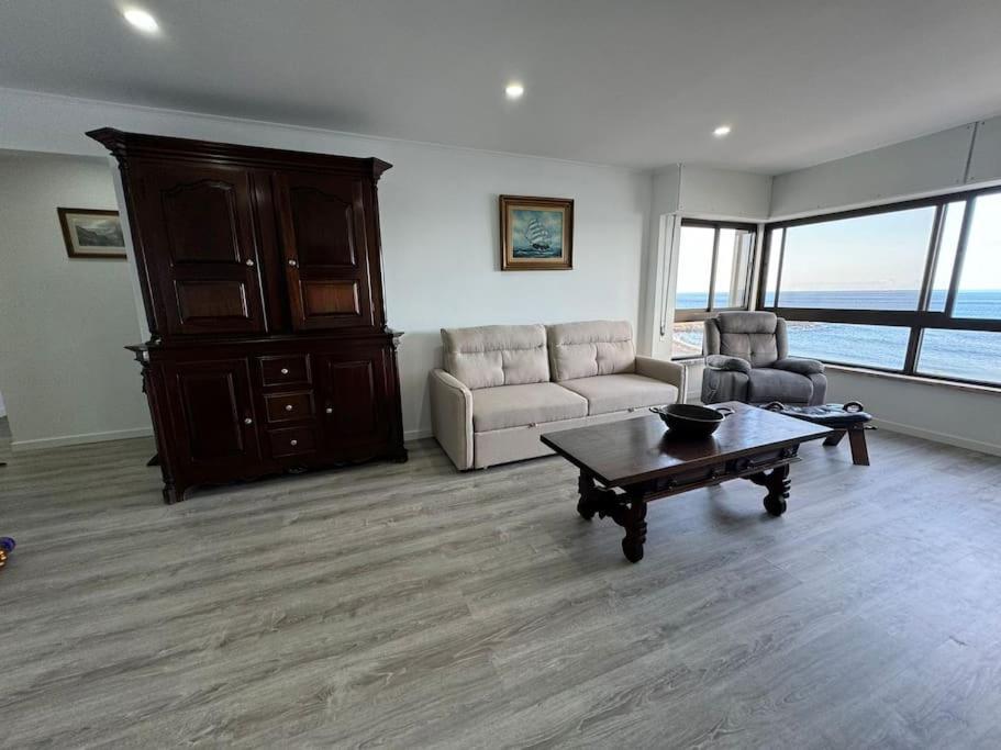 Beachfront Amazing Location - 19Th Hole Apartment Ponta Delgada  Exterior photo